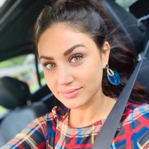 Meet your Posher, Ally